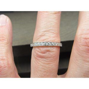 Size 6.25 Sterling Silver Cool Bright Cubic Zirconia Band Ring